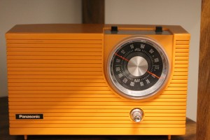 Vintage Radio at WLUW