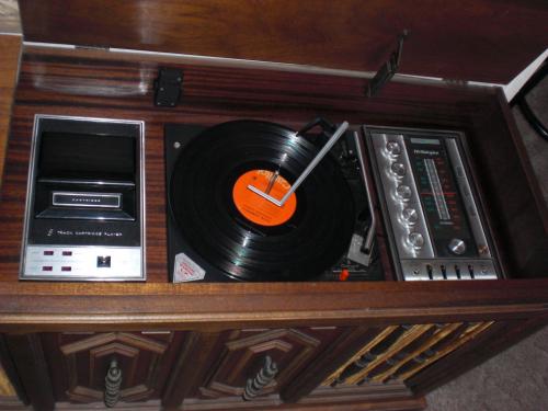 A vintage hi-fi console.